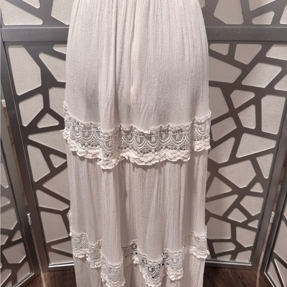 Forever 21 Cream Lace Maxi Dress - Picture 5 of 10